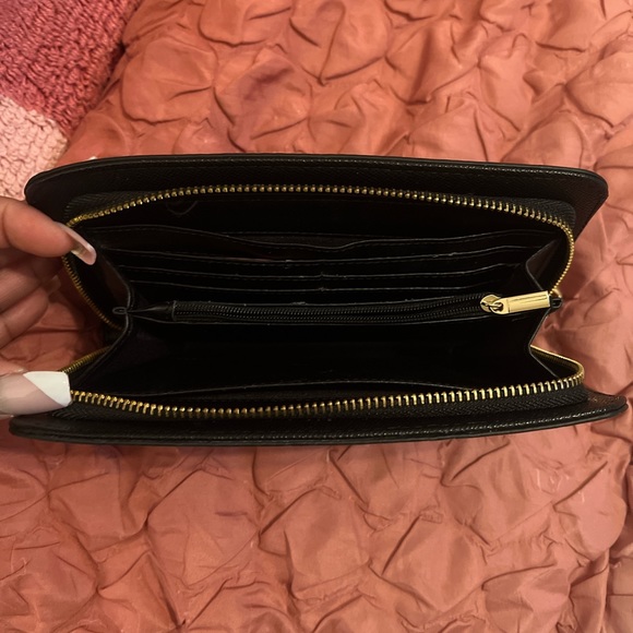 Aldo Wallet - Picture 2 of 3